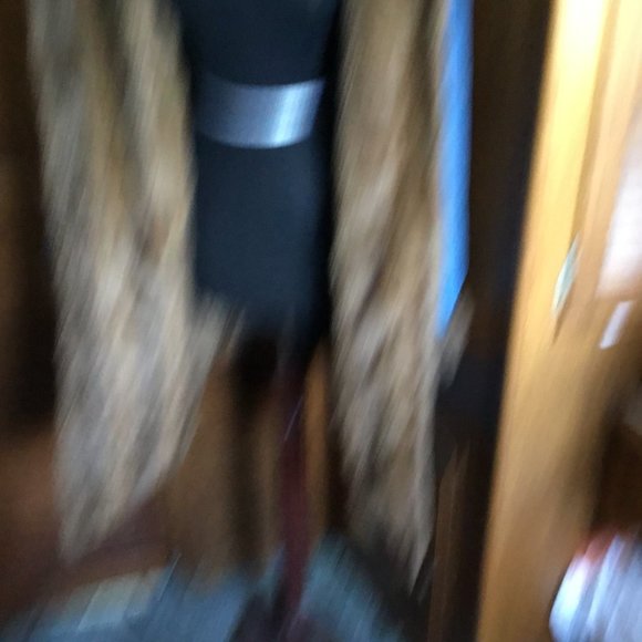 Denim and Company size small faux fur lined denim coat. SIZE S - Picture 7 of 7